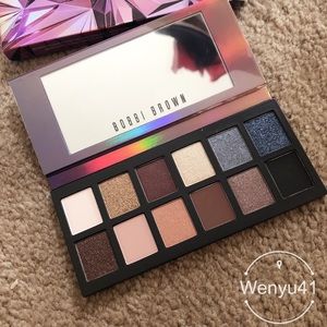 Bobbi brown in a flash eyeshadow palette